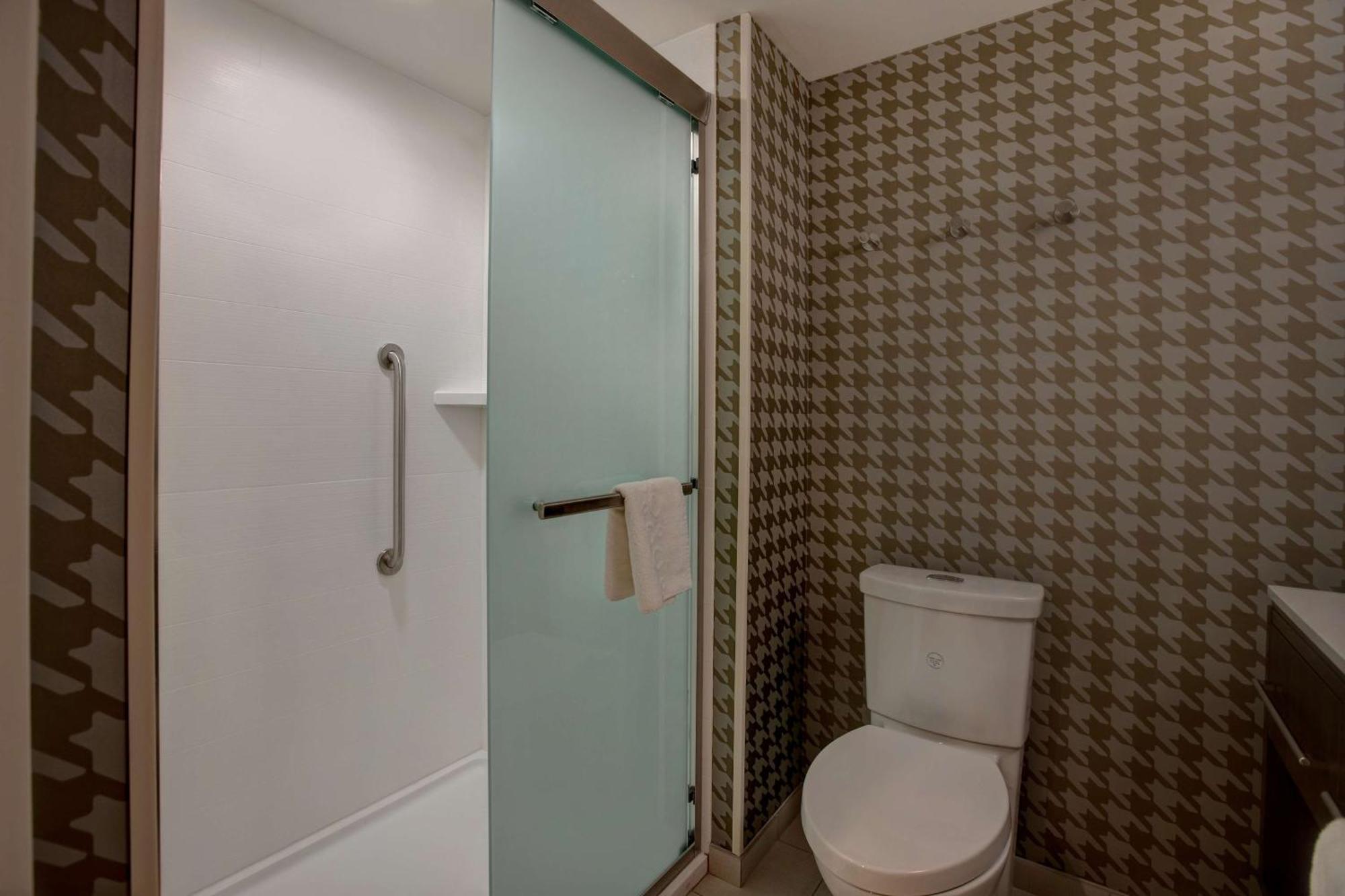 Home2 Suites By Hilton Lexington Hamburg Exterior photo